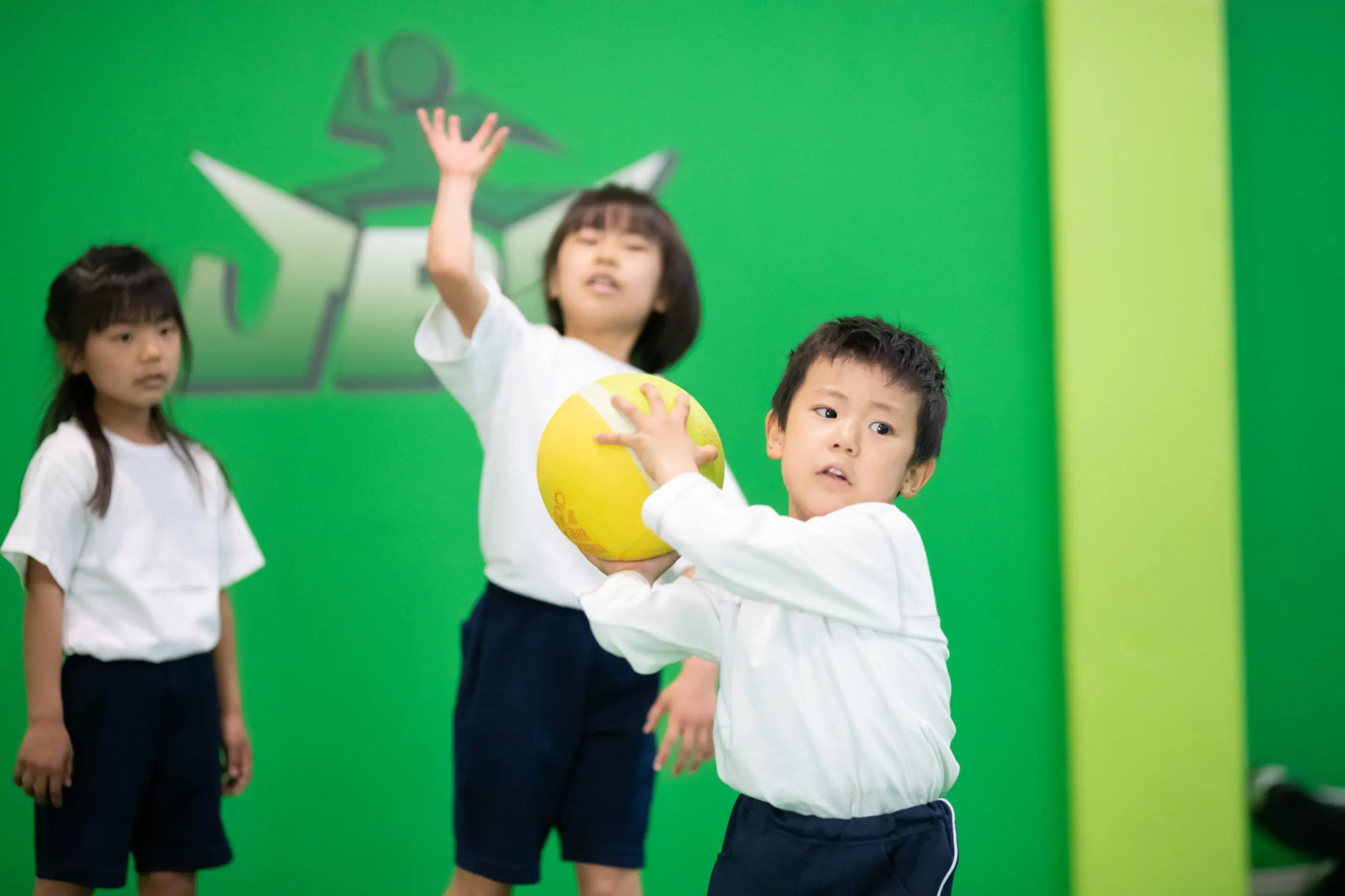 小学生 体操体幹トレーニングの様子1
