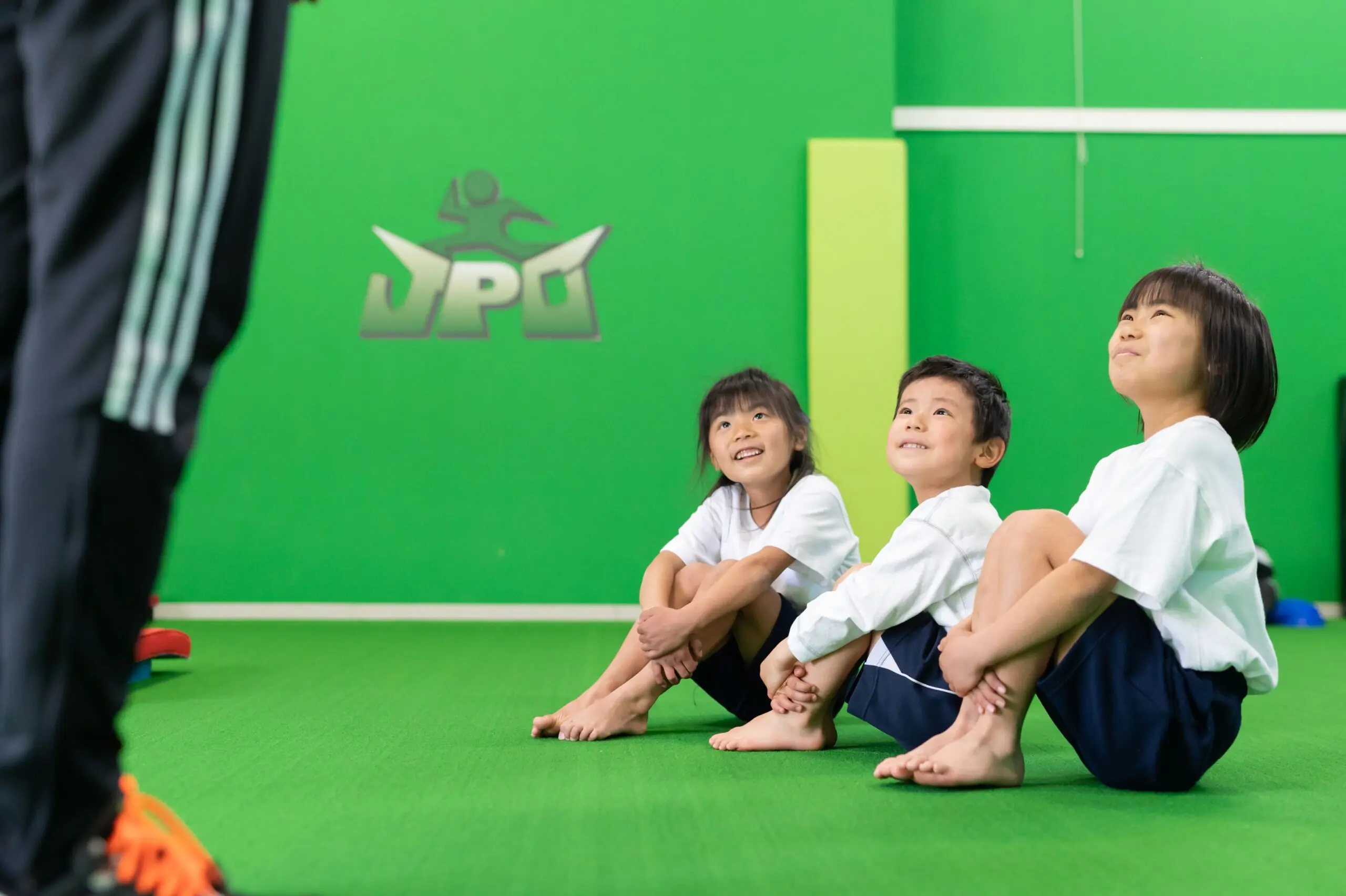 小学生 体操体幹トレーニングの様子5