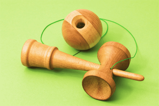 置かれたけん玉